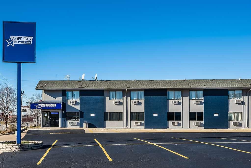 Americas Best Value Inn East Peoria Eksteriør billede