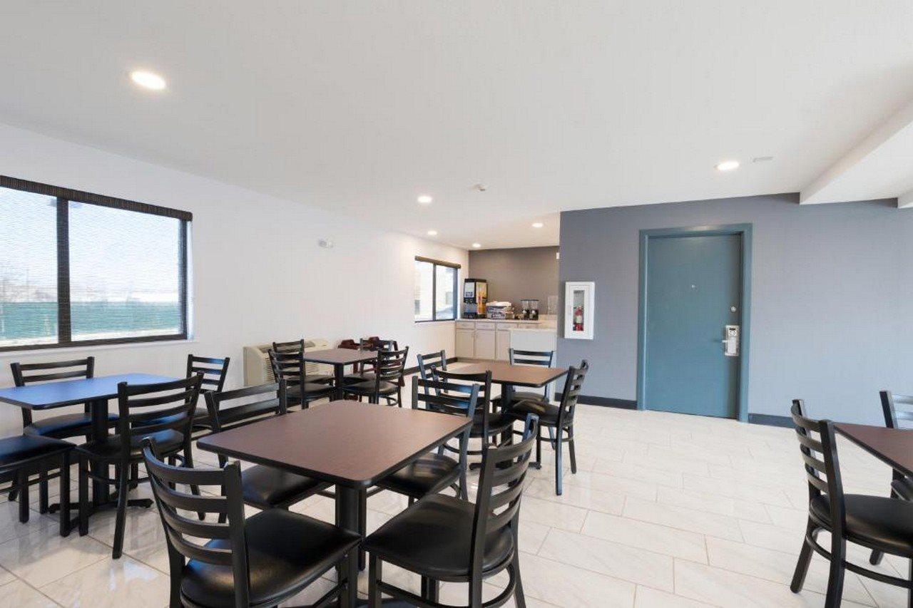 Americas Best Value Inn East Peoria Eksteriør billede