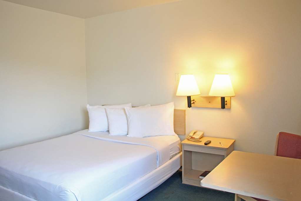 Americas Best Value Inn East Peoria Værelse billede