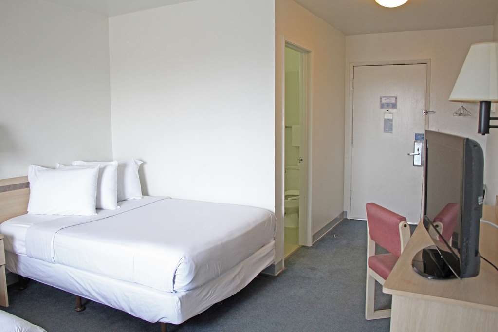Americas Best Value Inn East Peoria Værelse billede